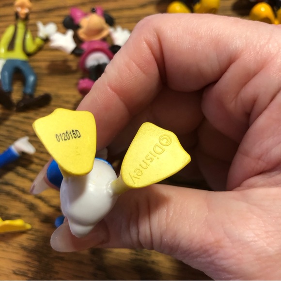 Disney mini figures Mickey Minnie Donald Goofy and Maleficent- set of 9 - Picture 11 of 11